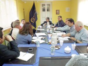 Salmonicultores buscan soluciones a problemas medioambientales