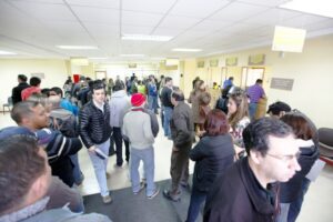 A tres días del plazo faltan 18 mil permisos por renovar