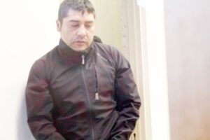 Dos detenidos por amenazar a transeúntes con cuchillos carniceros