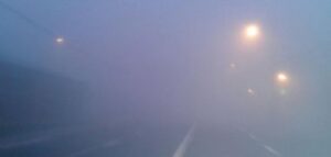 Puerto Montt: densa niebla obliga nuevamente a suspender tránsito y clases