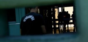 Cinco gendarmes heridos deja motín en cárcel de Valparaíso