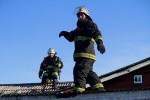 Una quema de basura en un fogón desató incendio en Población General del Canto
