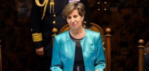 Isabel Allende deja presidencia del Senado y en su lugar asume Patricio Walker