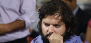 Boric desmiente haber realizado gestiones para favorecer trabajo de su hermano en la U. de Chile