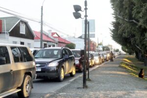 Con masivo regreso de universitarios retornaron congestiones vehiculares a Punta Arenas