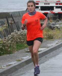 Más de 100 atletas desafiaron la lluvia en corrida “Humberto Maldonado”