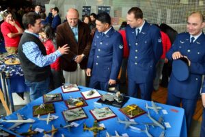 Fuerza Aérea inauguró exposición en zona austral de Magallanes