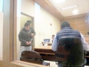 Formalizan a conductor ebrio que huyó luego de atropellar un peatón en la plaza