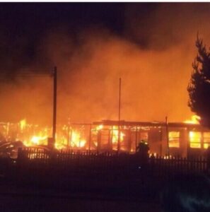Se mantiene alerta roja en Chiloé por incendios forestales que han destruido más de 300 hectáreas