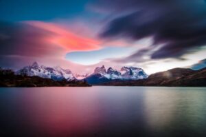 Penquista gana prestigioso concurso de fotografía con imagen de los Cuernos del Paine