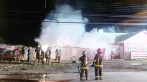 Incendio destruyó quincho al interior del Club Hípico