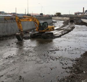 Inician mejoramiento del Río de Las Minas  entre calle Zenteno y Avenida Frei