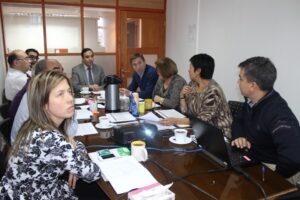 Seremi desarrollo social analizó con intendente regional cartera de proyectos 2015