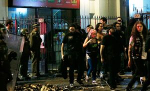 Revelan identidades de fallecidos tras avalancha humana en tocata punk