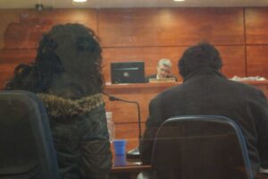 Conductora argentina que accidentalmente provocó la muerte de su madre fue formalizada por cuasidelito de homicidio