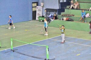 Los niños se tomaron las canchas del Magallanes Lawn Tennis Club