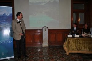 Parque Nacional Yendegaia lanzó oficialmente su libro en la región