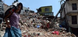 Gobierno confirma que 7 chilenos no han sido ubicados tras el terremoto en Nepal