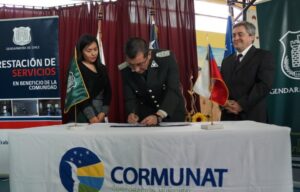 Municipalidad de Natales firmó dos convenios con Gendarmería de Chile