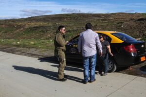 Asaltantes de taxista son intensamente buscados por la policía