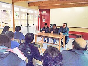Seremi de Bienes Nacionales visitó Puerto Edén