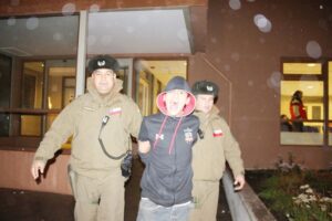Detienen a uno de los tres autores de robo en almacén