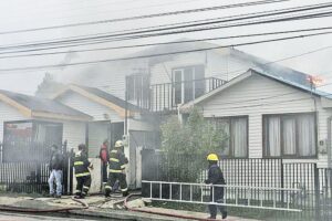 Incendio destruyó vivienda y dejó cuatro damnificadas