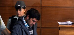 Condenan a cerca de 28 años de cárcel a “loco de la motosierra” tras homicidio y femicidio frustrado