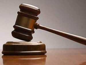Condenado a 541 días por robar a taxista