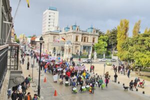 Más de 300 profesores demandan pago de Bono SAE desde 2010 a la fecha