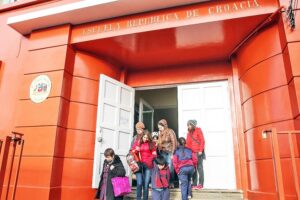 Detectan fecas de ratón en Escuela República de Croacia