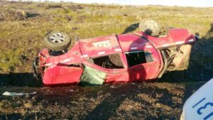Escarcha en la ruta provocó dos volcamientos y dejó seis personas lesionadas
