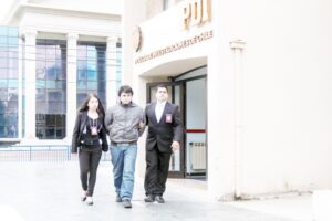 Diez años de cárcel arriesgan dos personas investigadas por robo a un compañero de trabajo