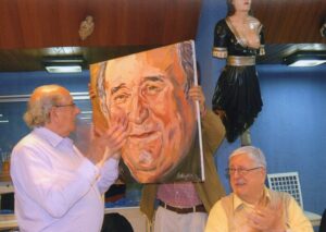 Actor Luis Alcarcón recibió como premio retrato al óleo de Andrea Araneda