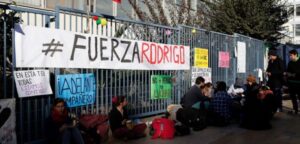 Descartan mejoría en estado de Rodrigo Avilés: continúa con riesgo vital y en extrema gravedad