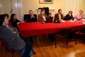Premio nacional de ciencias dialogó con Intendente Flies