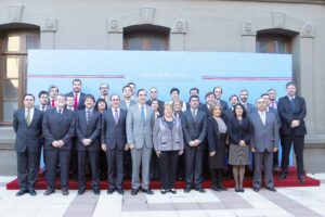 Cambio de gabinete: GORE toma contacto con ministerios para evaluar ajustes locales