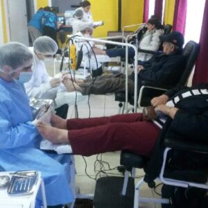 Estudiantes de podología y tens comenzaron con operativos de salud gratuitos