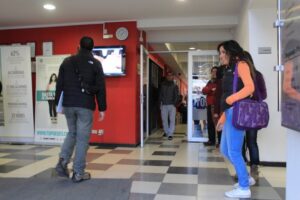 Santo Tomás se suma a críticas por “injusticia” en planteamiento de gratuidad