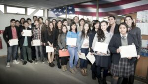 20 escolares de Punta Arenas aprenden inglés gracias a beca “Access Program”