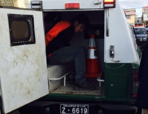 Desafiando la justicia, “gemelos de Peñalolén” golpearon y dejaron en riesgo vital a peatón