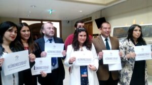 Parlamentarios entregan apoyo transversal a fundación Emilia en campaña #cómomecuidas