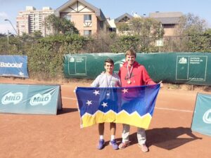 Karl Würth supera lesión y vuelve a las canchas con un título en circuito nacional
