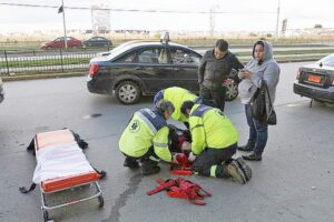 Lesionada leve en atropello