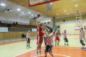 Continúa la competencia del básquetbol federado