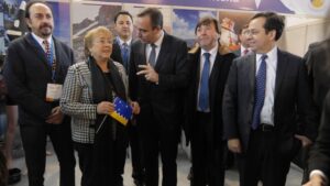 Magallanes destaca proyectos de conectividad y ciencias en la Expo Regiones 2015