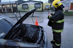 “Estoy profundamente afectada”, dijo mujer a la que le robaron y quemaron  el auto