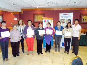 GORE y Club de Leones capacitaron a 120 cuidadores para personas con discapacidad