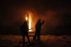 Voraz incendio dejo cinco personas damnificadas