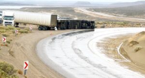 Milagrosa salvada de camionero chileno que volcó en Argentina